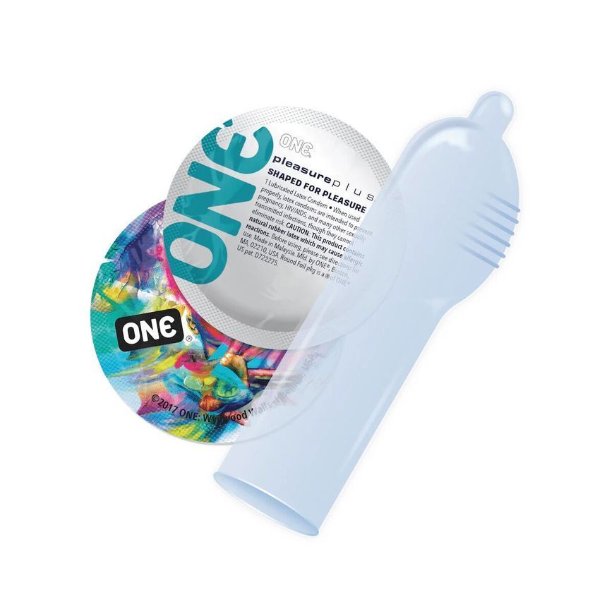 Презервативи ONE Pleasure Plus, 12 шт, з ребристою ділянкою на кінці, подарункове паковання-тубус